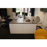 4 Hoekbureaus/ werkeiland