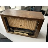 Antieke buizenradio SA 3029A